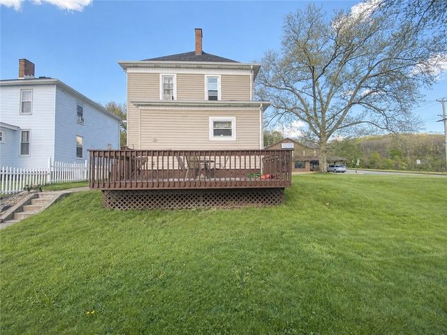 908 4th Avenue, Conway, PA 15027