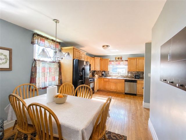 908 4th Avenue, Conway, PA 15027