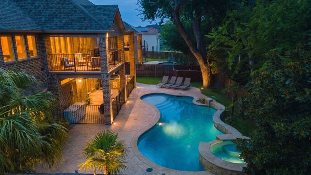 8609 Tuscan Oaks Drive, Mckinney, TX 75071