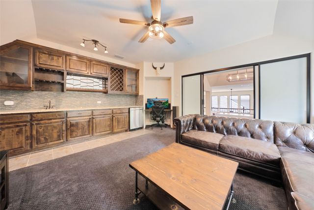 8609 Tuscan Oaks Drive, Mckinney, TX 75071