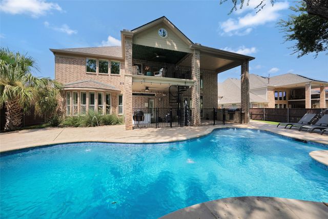 8609 Tuscan Oaks Drive, Mckinney, TX 75071