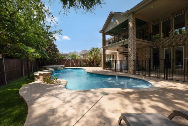 8609 Tuscan Oaks Drive, Mckinney, TX 75071