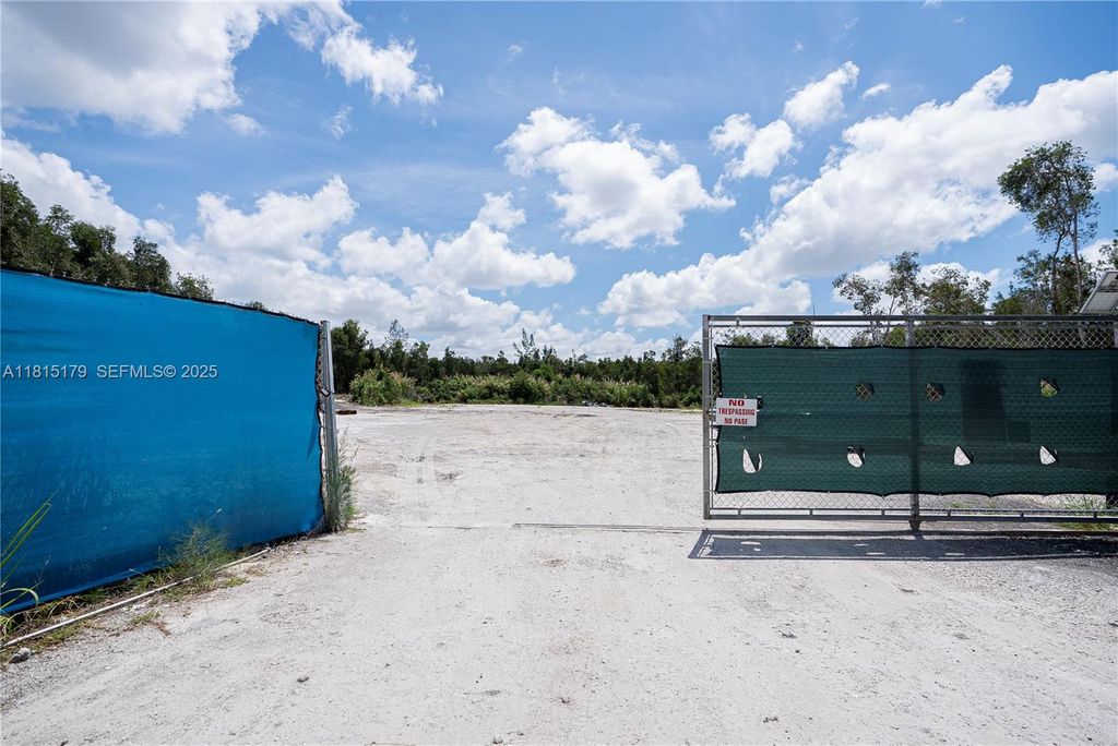 Nw 122 Ave, Nw 50 Street, Doral, FL 33178