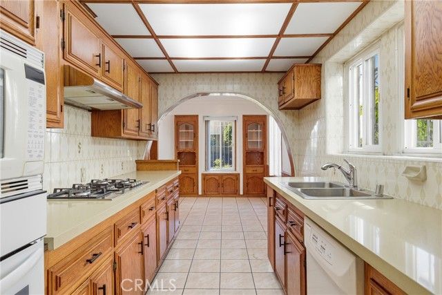 238 S Detroit, Los Angeles, CA 90036