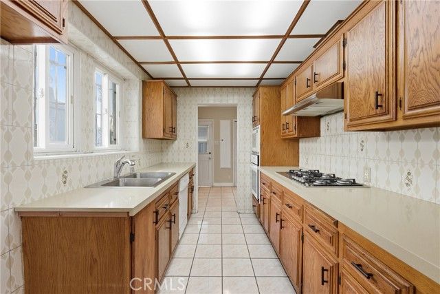 238 S Detroit, Los Angeles, CA 90036