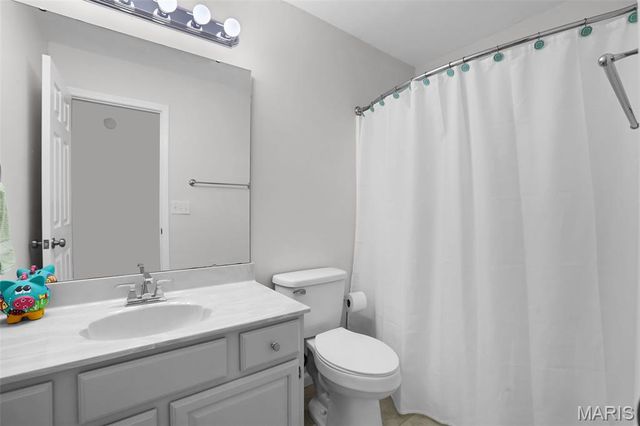 200 Nicole Court, Glen Carbon, IL 62034