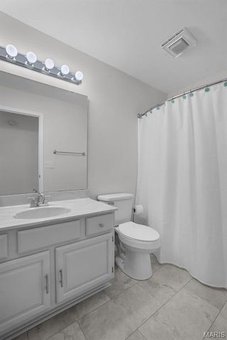 200 Nicole Court, Glen Carbon, IL 62034