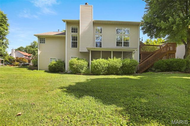 200 Nicole Court, Glen Carbon, IL 62034