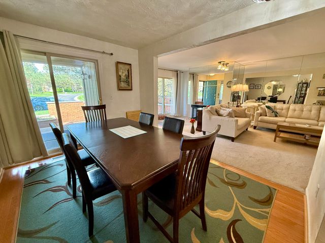 1651 S Hill Boulevard, Bloomfield Hills, MI 48304