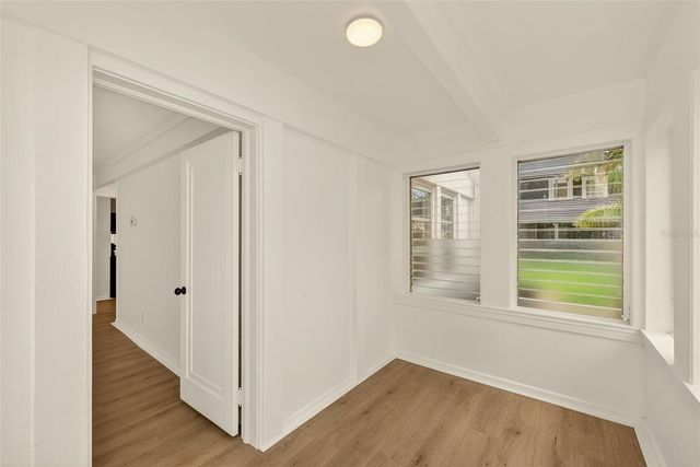 925 16TH AVENUE N, St Petersburg, FL 33704