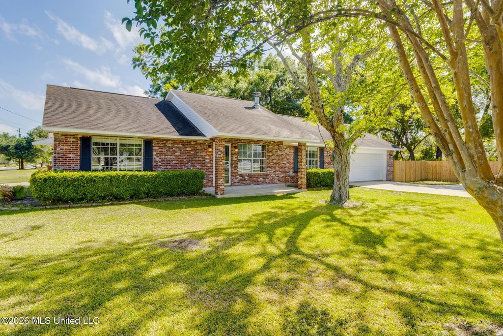 20075 Pineville Road, Long Beach, MS 39560