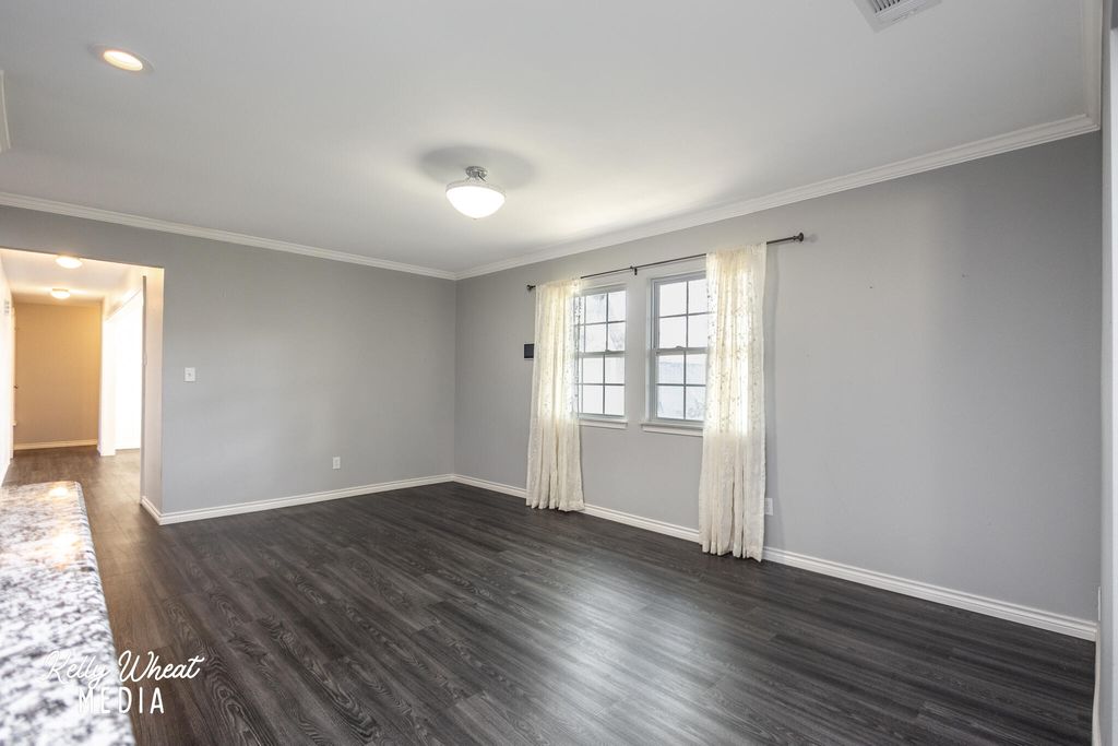 Image 11 of property listing at 1949 A & M Avenue, San Angelo, TX 76904