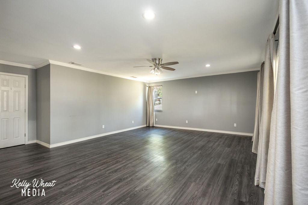 Image 6 of property listing at 1949 A & M Avenue, San Angelo, TX 76904