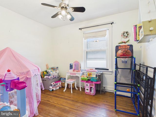 44 E 9TH AVE, York, PA 17404