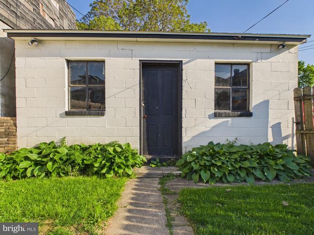 44 E 9TH AVE, York, PA 17404
