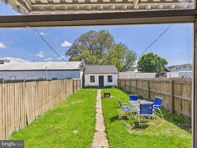 44 E 9TH AVE, York, PA 17404
