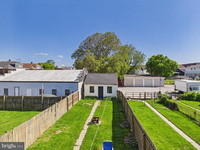 44 E 9TH AVE, York, PA 17404
