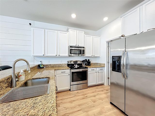 3341 RODRICK CIRCLE, Orlando, FL 32824