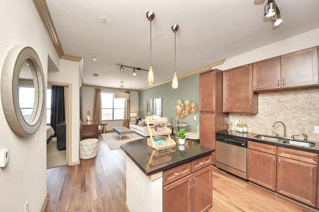 6363 San Felipe Street 373, Houston, TX 77057