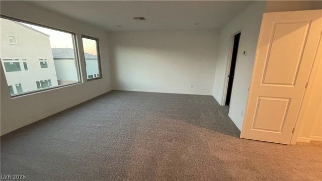 7054 Sunland Hills Avenue, Las Vegas, NV 89113