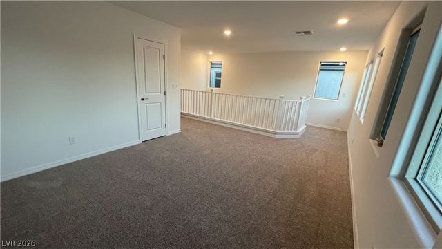 7054 Sunland Hills Avenue, Las Vegas, NV 89113