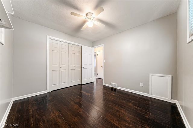 575 W Glendale Street, Bedford, OH 44146
