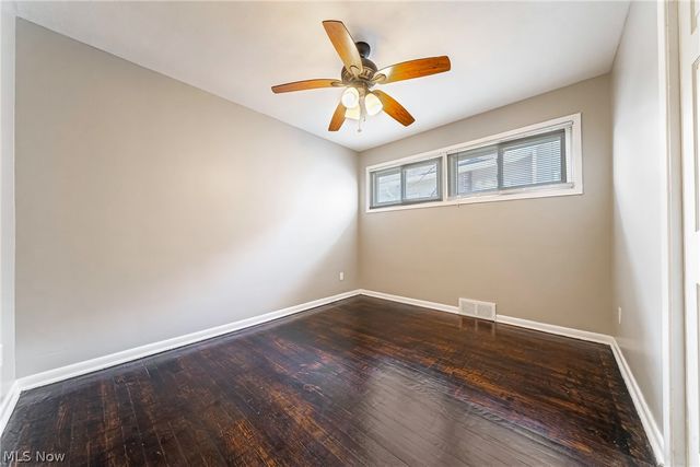 575 W Glendale Street, Bedford, OH 44146