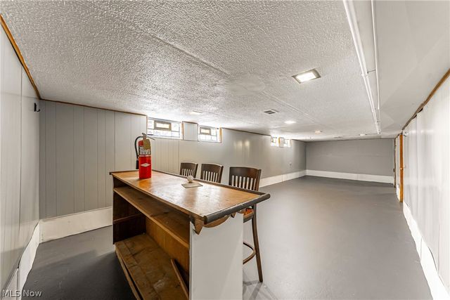 575 W Glendale Street, Bedford, OH 44146