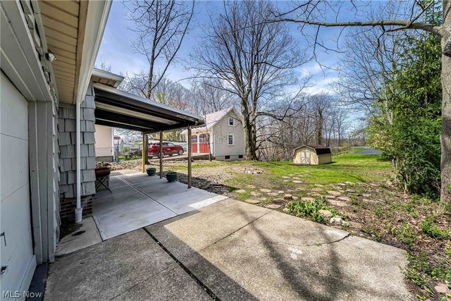 575 W Glendale Street, Bedford, OH 44146