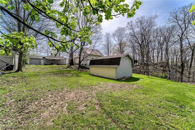 575 W Glendale Street, Bedford, OH 44146