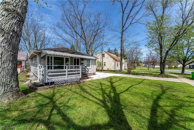 575 W Glendale Street, Bedford, OH 44146