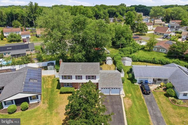27 NORTHGATE LN, Willingboro, NJ 08046
