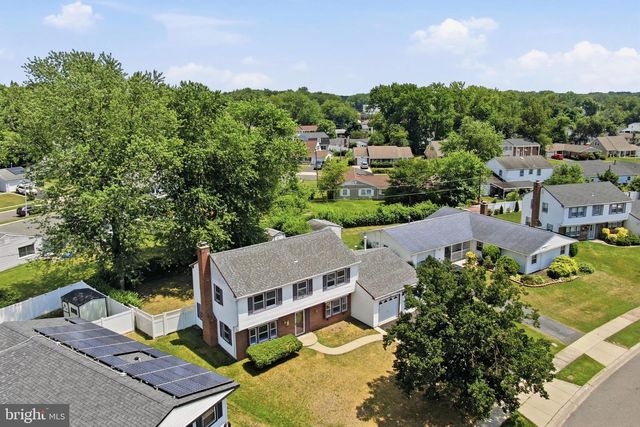 27 NORTHGATE LN, Willingboro, NJ 08046