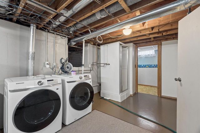 1024 E LINDBERGH STREET, Appleton, WI 54911