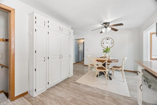 1024 E LINDBERGH STREET, Appleton, WI 54911