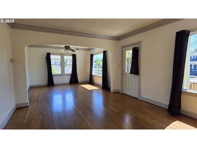 708 W FOURTH PLAIN Blvd, Vancouver, WA 98660