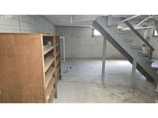 708 W FOURTH PLAIN Blvd, Vancouver, WA 98660
