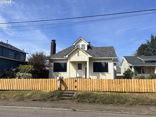 708 W FOURTH PLAIN Blvd, Vancouver, WA 98660