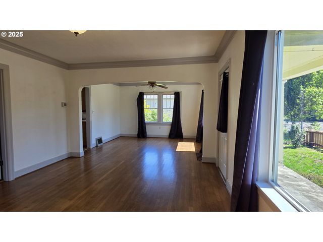 708 W FOURTH PLAIN Blvd, Vancouver, WA 98660