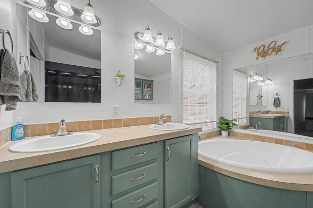 16307 Cardinal Road, Bella Vista, AR 72715