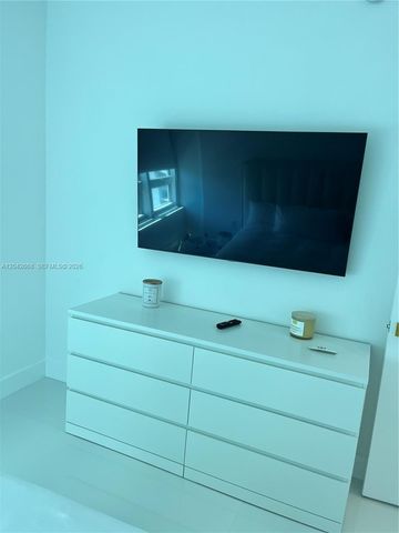 951 Brickell Ave 2704, Miami, FL 33131