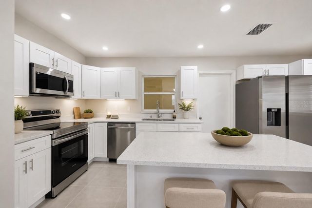2314 QUEENSWAY ROAD, Orlando, FL 32808