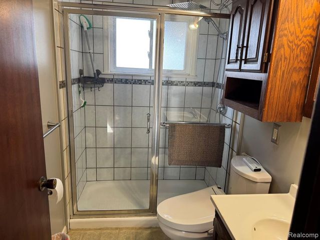 24066 Kraft Place, Romulus, MI 48174