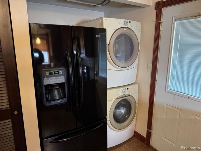 24066 Kraft Place, Romulus, MI 48174