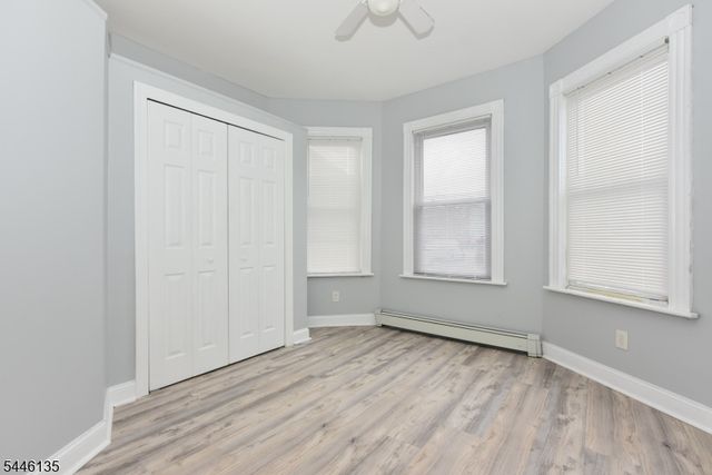 301 Burhans Ave, Haledon Boro, NJ 07508