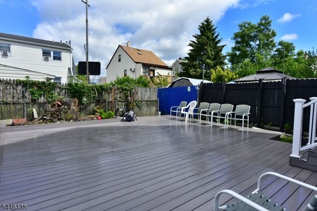 301 Burhans Ave, Haledon Boro, NJ 07508