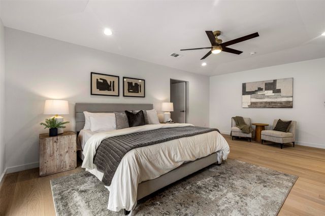 8825 Vista Oaks Circle, Dallas, TX 75243