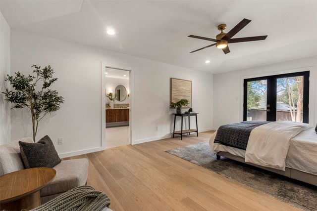 8825 Vista Oaks Circle, Dallas, TX 75243