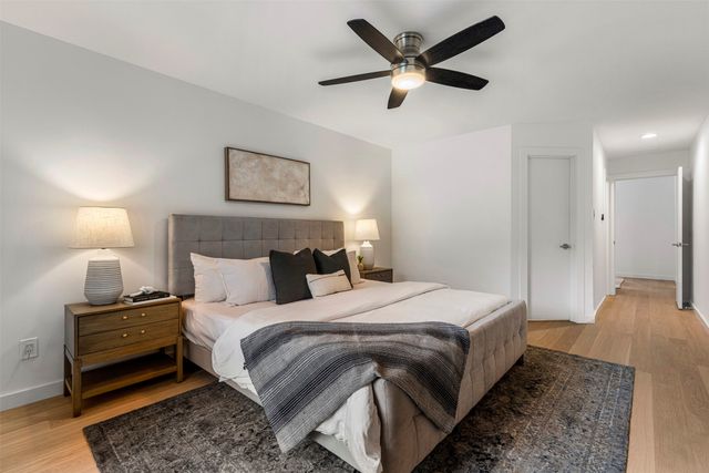 8825 Vista Oaks Circle, Dallas, TX 75243