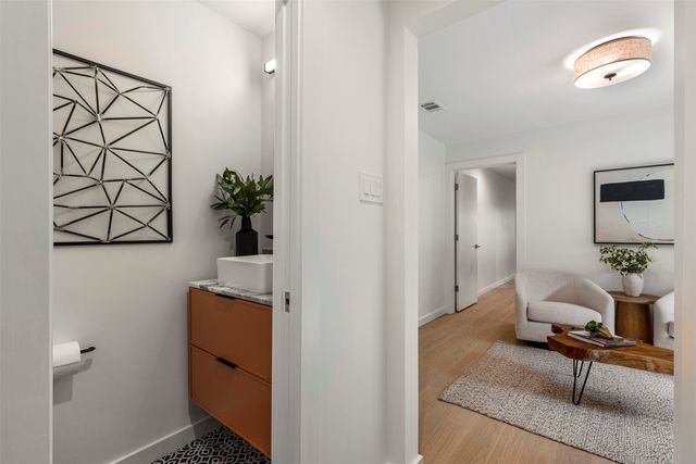 8825 Vista Oaks Circle, Dallas, TX 75243